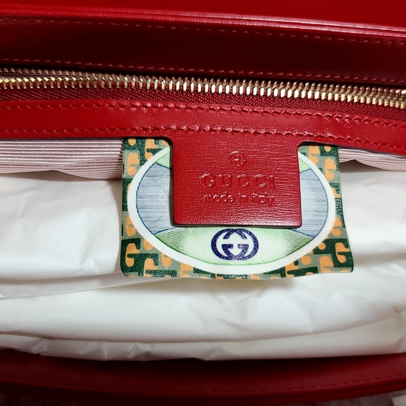 Gucci Rajah Interlocking G tiger head medium shoulder/crossbody bag in red color - Picture 10 of 14